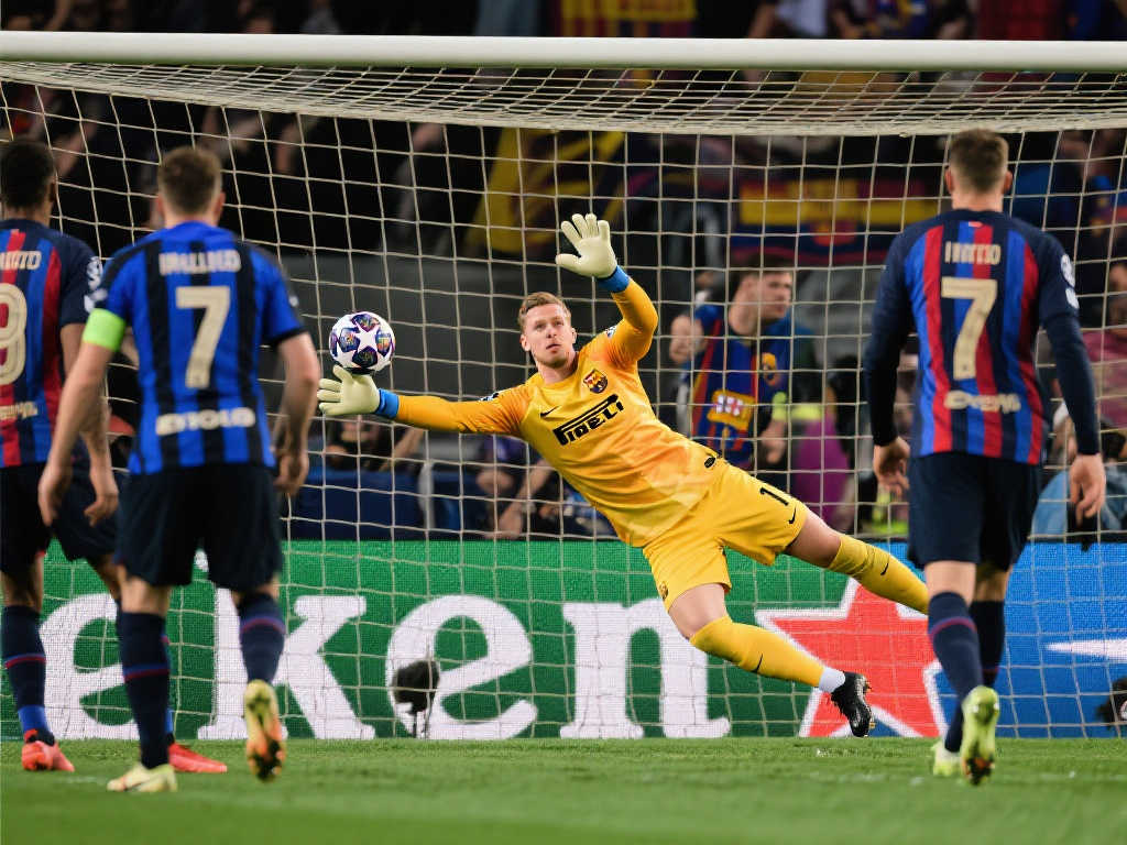 海港泰山PK：麥麥提江，新時代最佳裁判正義出鞘！.