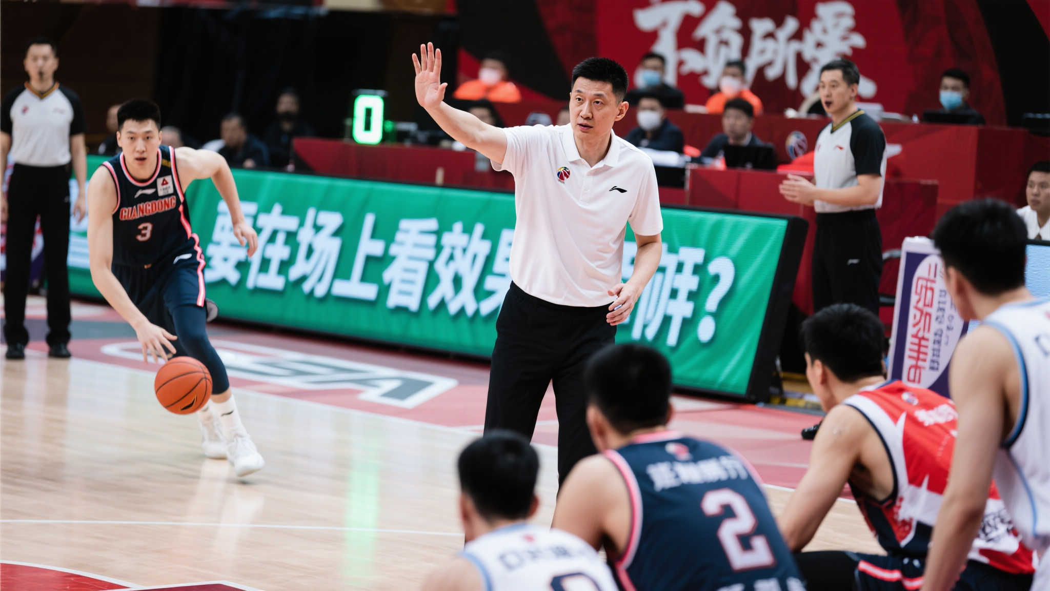 他们通过不 他们通过不